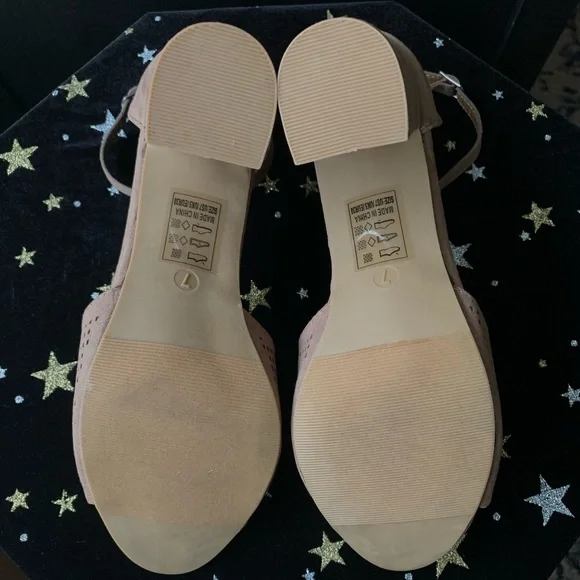 Qupid Block Heel Peep Toe Taupe Size 7 - Picture 3 of 3